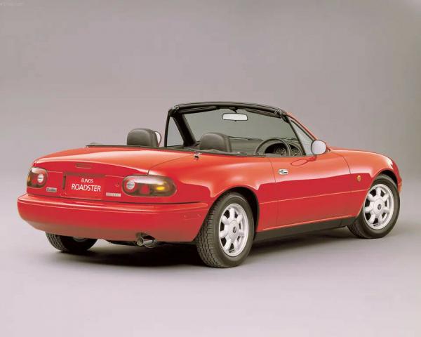 Фото Mazda Roadster I (NA) Родстер