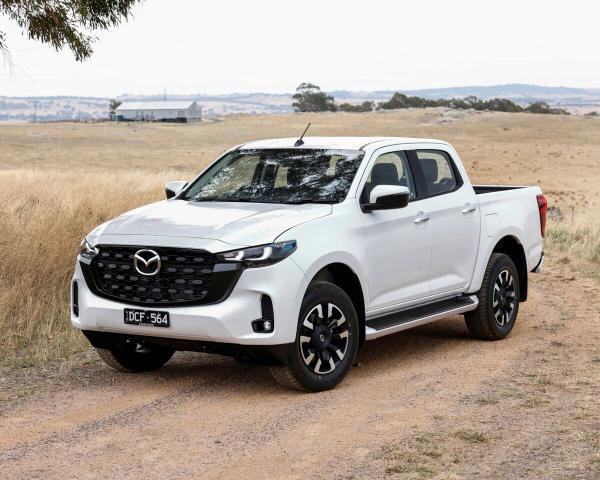 Фото Mazda BT-50 III Рестайлинг Пикап Двойная кабина