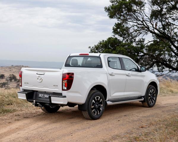 Фото Mazda BT-50 III Рестайлинг Пикап Двойная кабина
