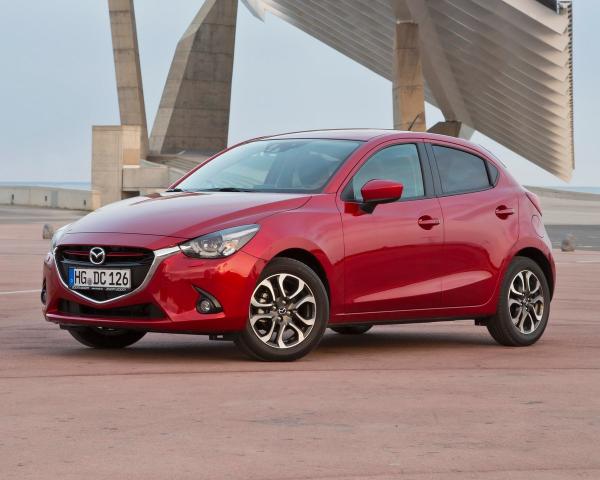 Фото Mazda 2 III (DJ) Хэтчбек 5 дв.