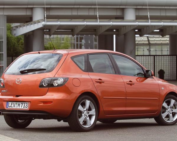 Фото Mazda 3 I (BK) Хэтчбек 5 дв.