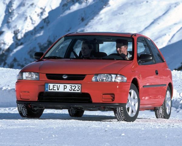 Фото Mazda 323 V (BA) Хэтчбек 3 дв.