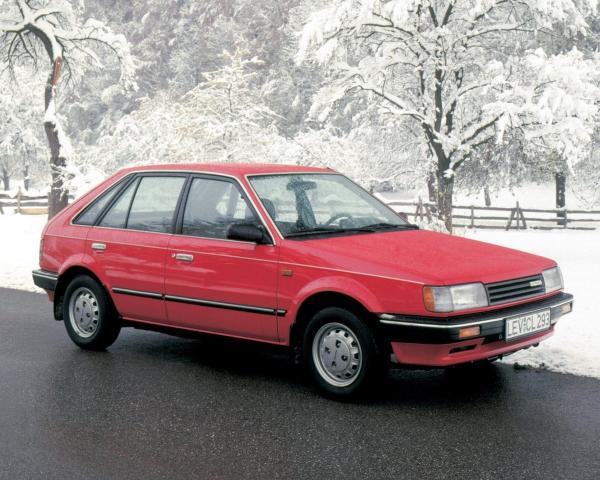 Фото Mazda 323 III (BF) Хэтчбек 5 дв.