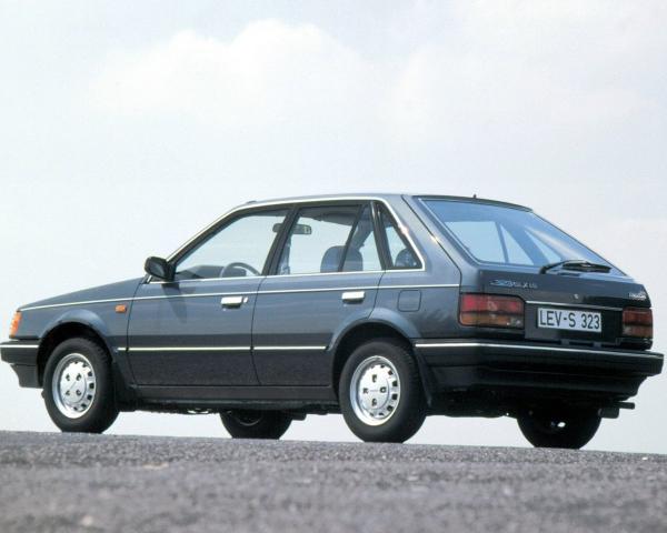 Фото Mazda 323 III (BF) Хэтчбек 5 дв.