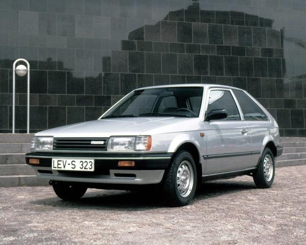 Фото Mazda 323 III (BF) Хэтчбек 3 дв.