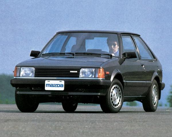 Фото Mazda 323 II (BD) Хэтчбек 3 дв.