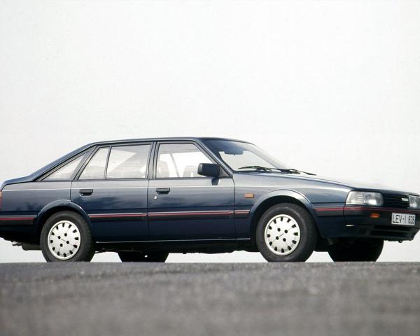 Фото Mazda 626 II (GC) Хэтчбек 5 дв.