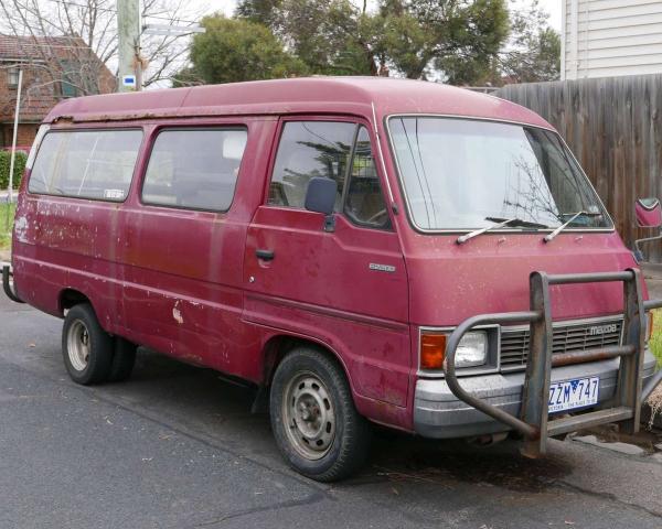 Фото Mazda Bongo II Минивэн