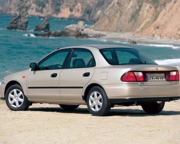 Фото Mazda Familia VII (BH) Седан