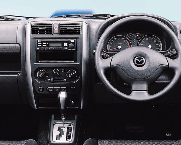 Фото Mazda Az-offroad I Внедорожник 3 дв.