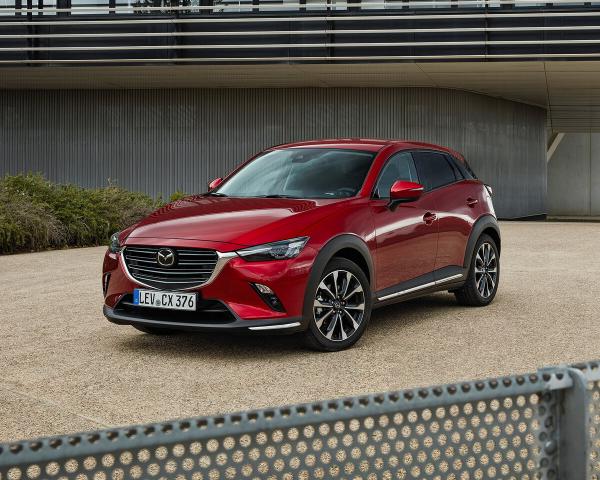 Фото Mazda CX-3 I Рестайлинг Внедорожник 5 дв.