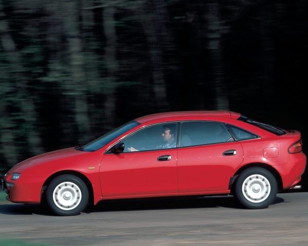 Фото Mazda Lantis I Хэтчбек 5 дв.