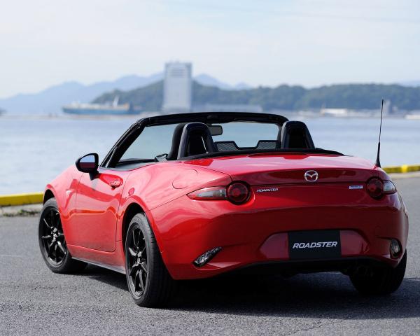 Фото Mazda Roadster IV (ND) Кабриолет