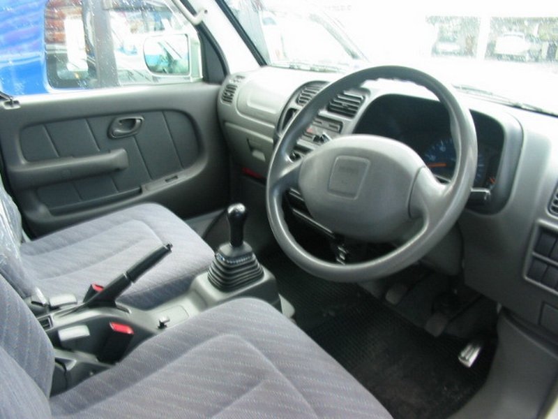 Фото Mazda Scrum II (DL51) Микровэн