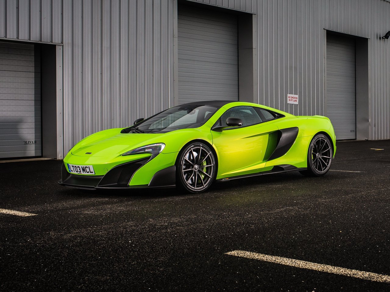 Фото McLaren 675LT I