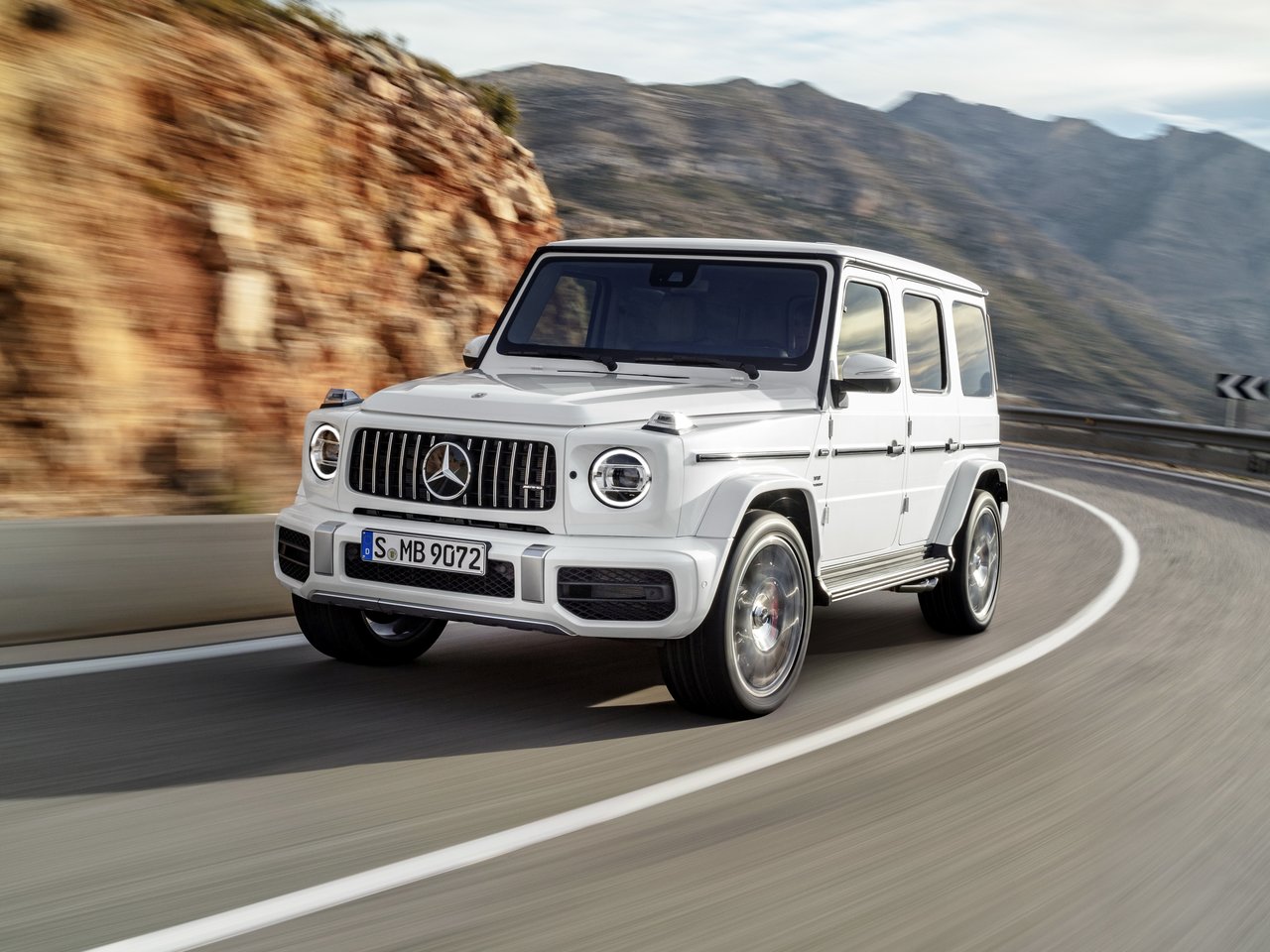 Фото Mercedes-Benz G-класс AMG II (W463)