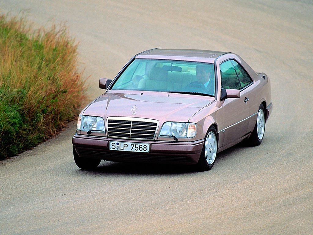 Фото Mercedes-Benz E-класс AMG I (W124)