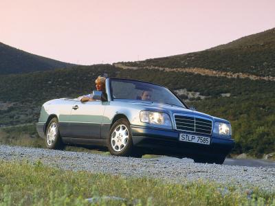 Фото Mercedes-Benz E-класс I (W124) Кабриолет