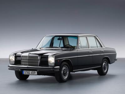 Фото Mercedes-Benz W114 I Седан