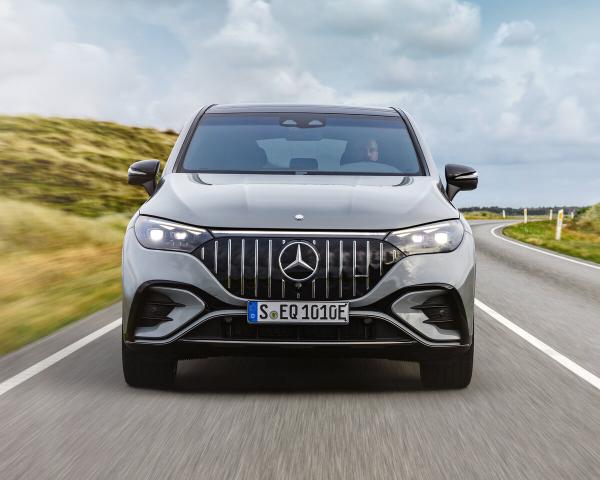 Фото Mercedes-Benz EQE SUV AMG I Внедорожник 5 дв.