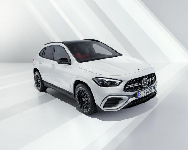 Фото Mercedes-Benz GLA AMG II (H247) Рестайлинг Внедорожник 5 дв.