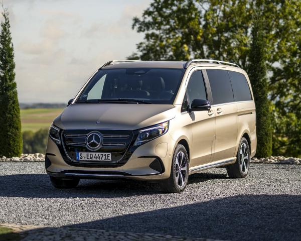 Фото Mercedes-Benz EQV I Рестайлинг Минивэн Long