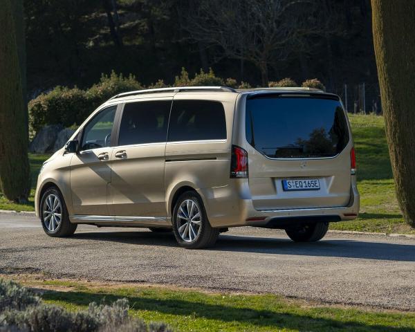 Фото Mercedes-Benz EQV I Рестайлинг Минивэн Long