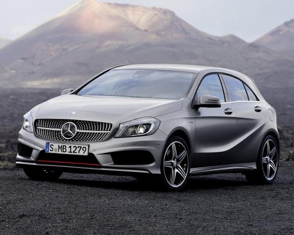 Фото Mercedes-Benz A-класс III (W176) Хэтчбек 5 дв.