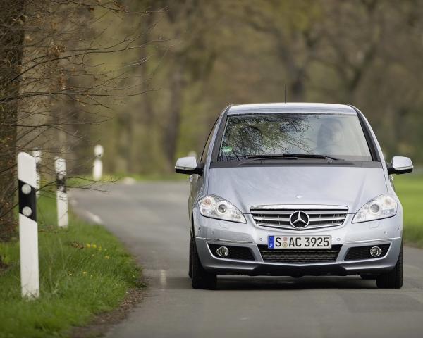 Фото Mercedes-Benz A-класс II (W169) Рестайлинг Хэтчбек 5 дв.