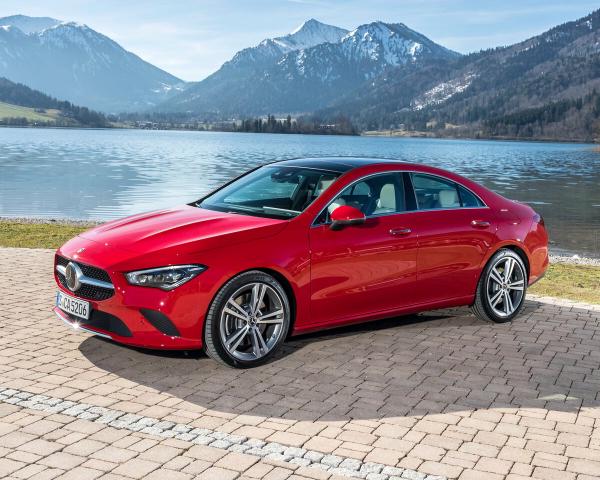 Фото Mercedes-Benz CLA C118 Седан