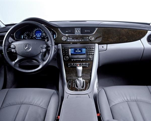 Фото Mercedes-Benz CLS I (C219) Седан