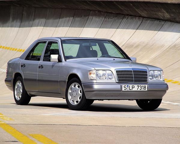 Фото Mercedes-Benz E-класс I (W124) Седан