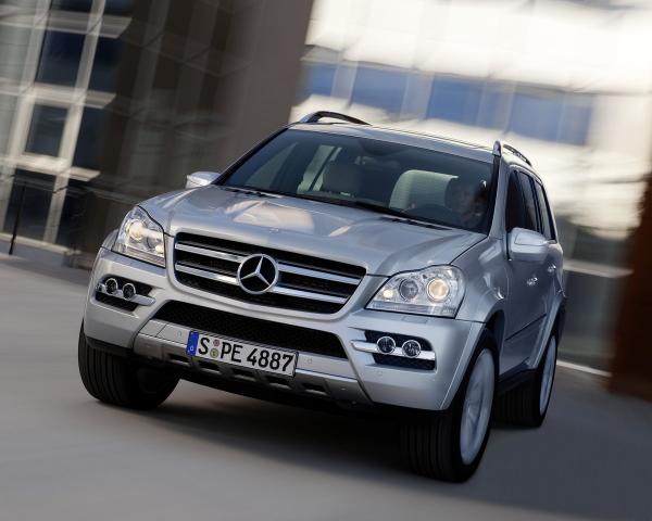 Фото Mercedes-Benz GL-класс I (X164) Рестайлинг Внедорожник 5 дв.