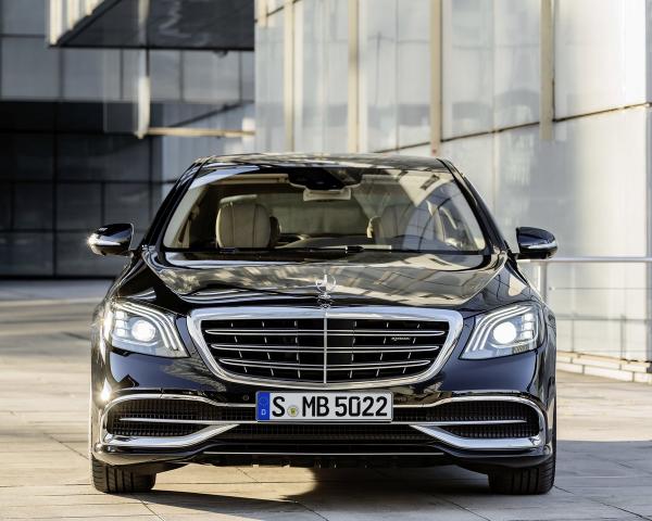 Фото Mercedes-Benz Maybach S-класс I (X222) Рестайлинг Седан