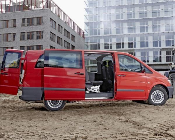 Фото Mercedes-Benz Vito II (W639) Рестайлинг Минивэн L1