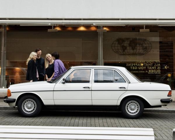 Фото Mercedes-Benz W123 I Седан