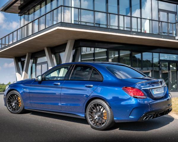 Фото Mercedes-Benz C-класс AMG IV (W205) Рестайлинг Седан