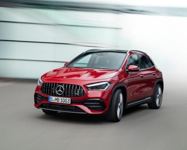 Фото Mercedes-Benz GLA AMG H247 Внедорожник 5 дв.