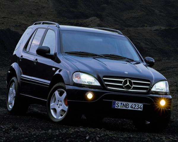 Фото Mercedes-Benz M-класс AMG I (W163) Внедорожник 5 дв.