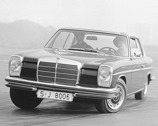 Фото Mercedes-Benz W114 I Купе