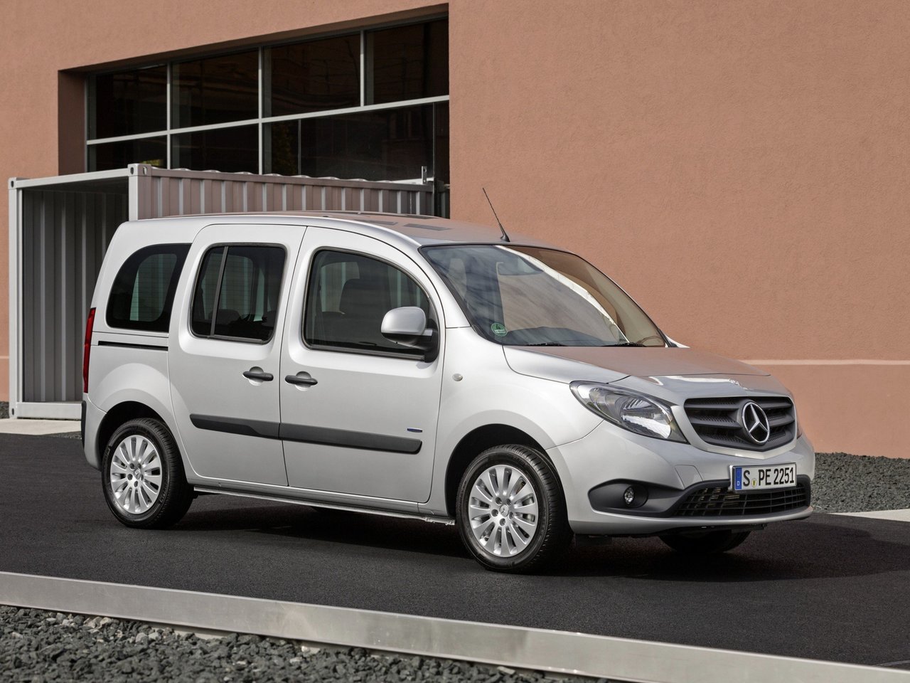 Фото Mercedes-Benz Citan I (W415)