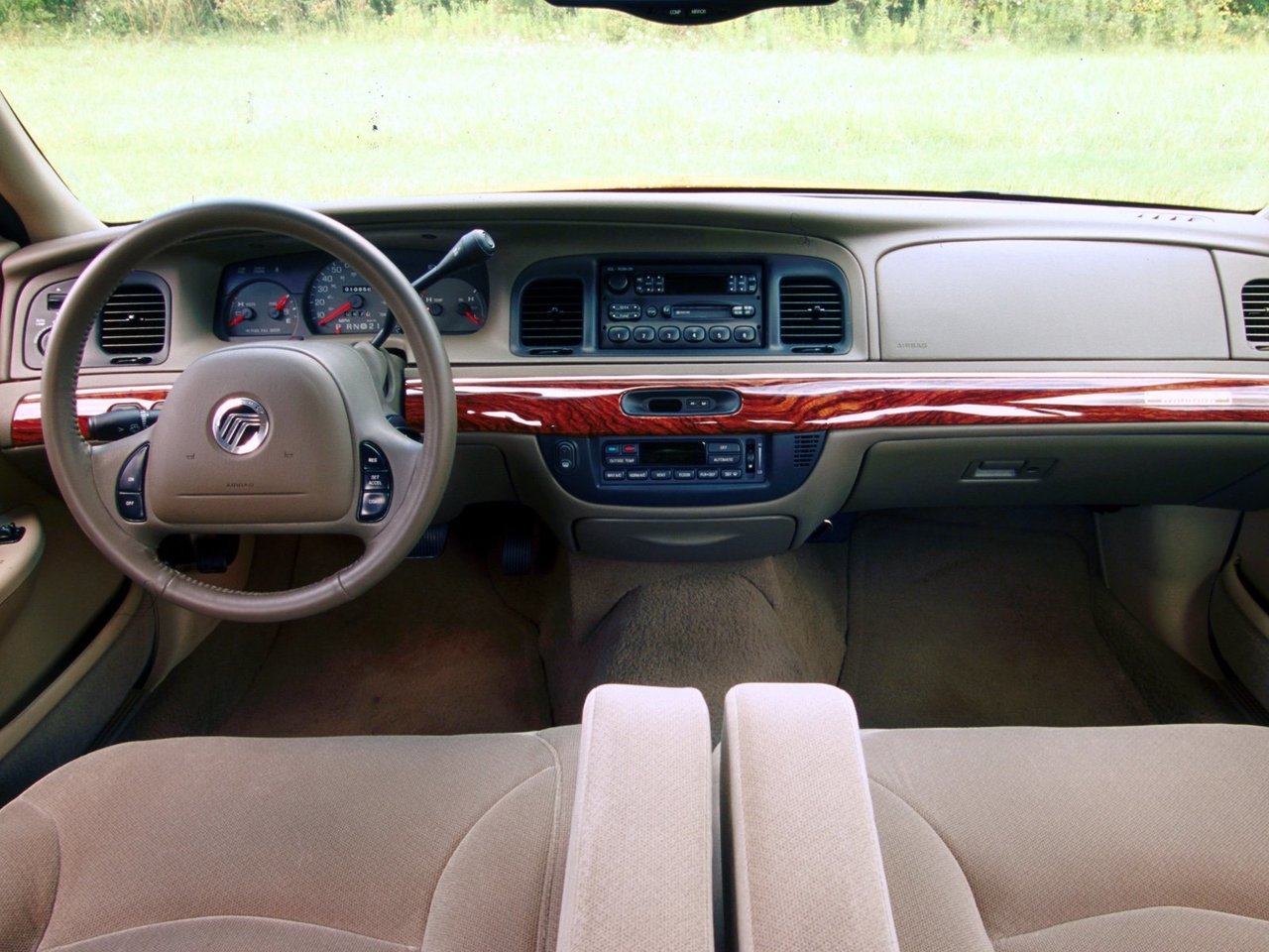 Фото Mercury Grand Marquis III