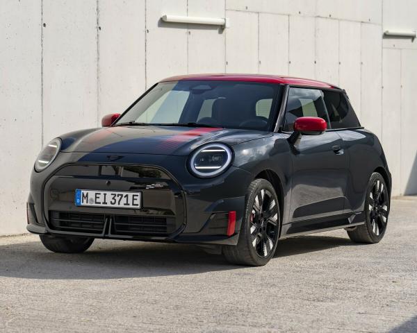 Фото Mini Hatch IV (F66/J01) Хэтчбек 3 дв. JCW Electric