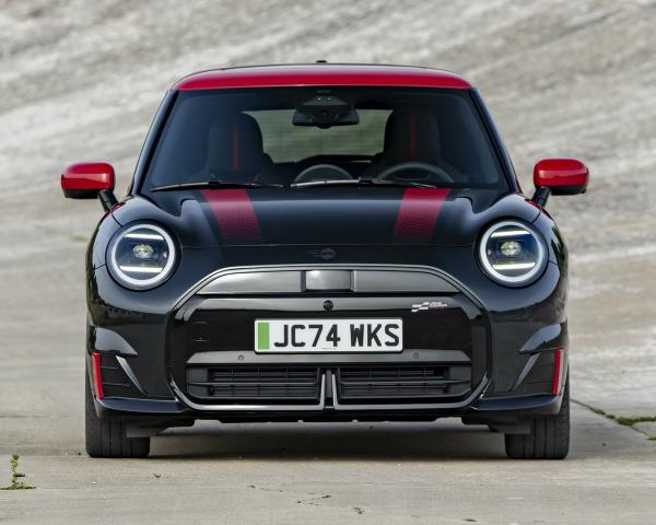 Фото Mini Hatch IV (F66/J01) Хэтчбек 3 дв. JCW Electric