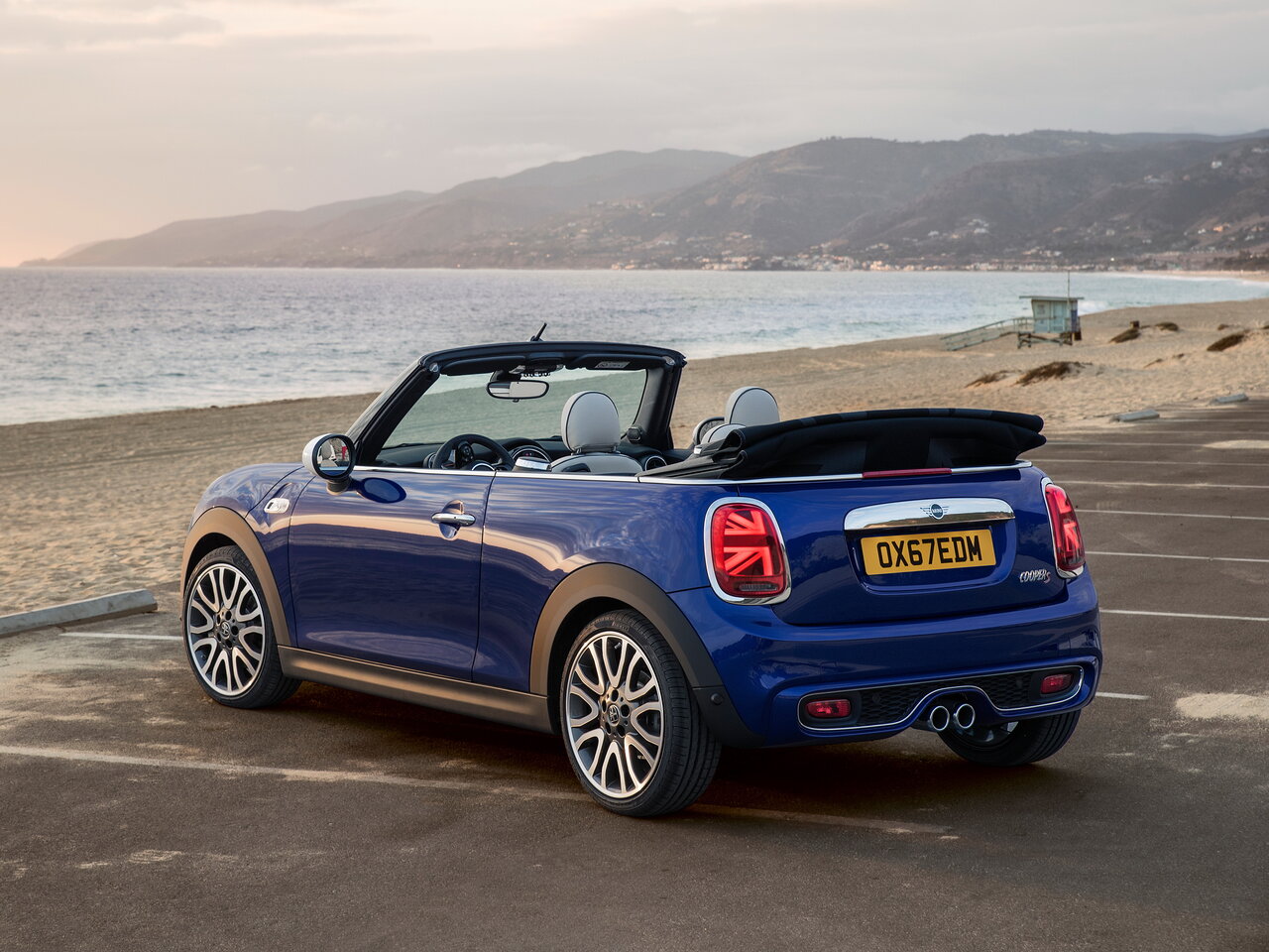 Фото Mini Cabrio III Рестайлинг Кабриолет Cooper S