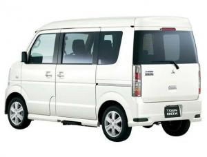 Фото Mitsubishi Town Box II