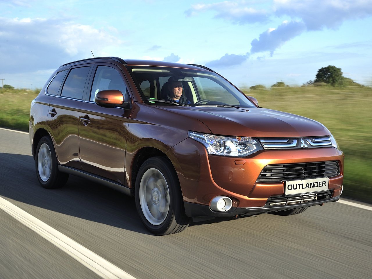 Фото Mitsubishi Outlander III