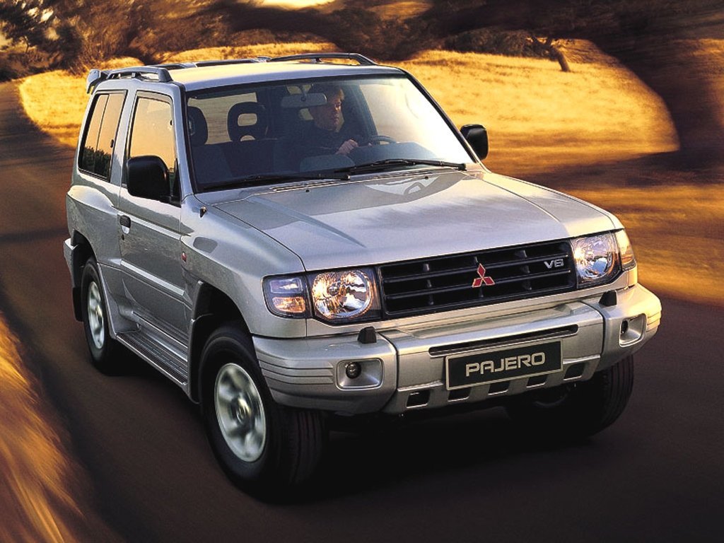 Характеристики 1.8 MT Бензин, Полный привод, Механика, 131 л.с. Mitsubishi  Pajero 2 поколение Рестайлинг 1997 - 2004, Внедорожник 3 дв.