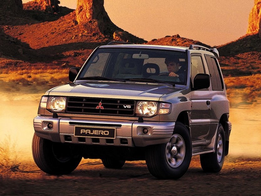 Фото Mitsubishi Pajero II Рестайлинг