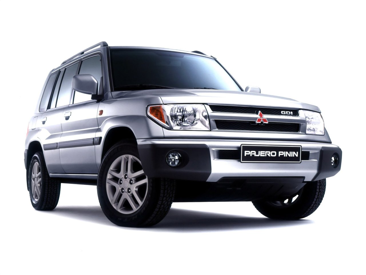 Характеристики 1.8 MT Бензин, Полный привод, Механика, 116 л.с. Mitsubishi  Pajero Pinin 1 поколение 1998 - 2006, Внедорожник 5 дв.